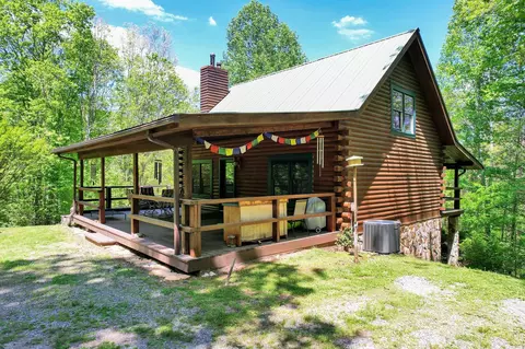 147 Blalock Dr, Turtletown, TN 37391
