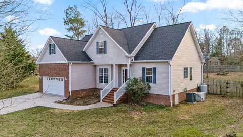 199 Savannah Ridge Trl NE, Cleveland, TN 37323