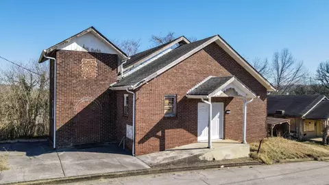 413 Chester St, Athens, TN 37303