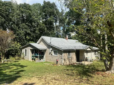 911 Ellis Dr SE, Cleveland, TN 37323