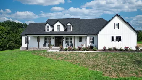 157 Henegar Farms Dr NW, Cleveland, TN 37312