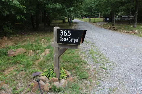 365 Benton Springs Rd, Benton, TN 37307
