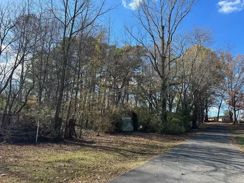13 Stanton Dr SE, Cleveland, TN 37323