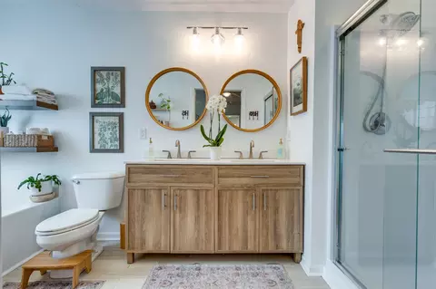 Bath - 4001 Sequoia Trl, Spring Hill, TN 37174 photo 1 of 4