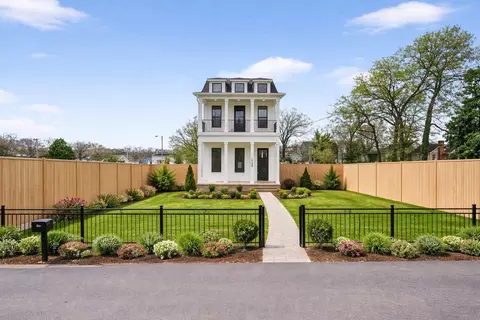 1109 Parker St, Columbia, TN 38401