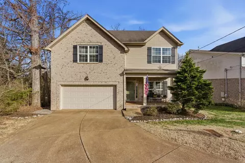 6935 Calderwood Dr, Antioch, TN 37013