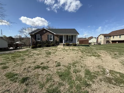 1318 Barbara Dr, Clarksville, TN 37043