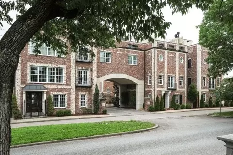 103 W End Close, Nashville, TN 37205