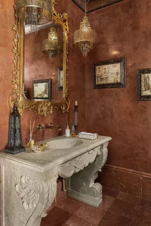 Bath - 1805 Pace Hvn, Franklin, TN 37069 photo 1 of 1