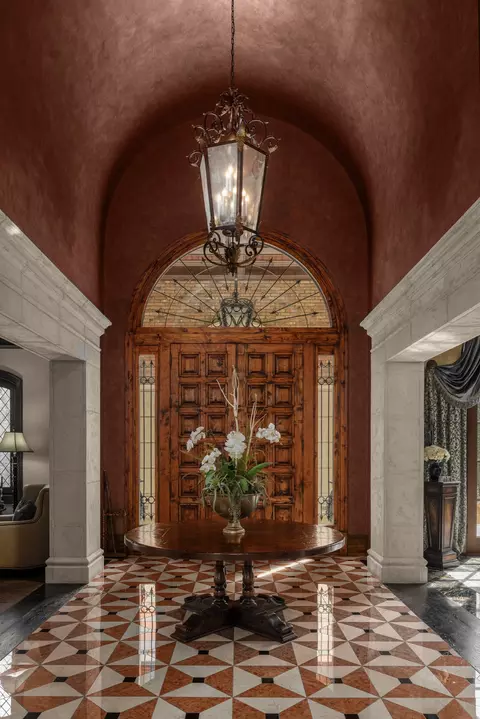 Entry Way - 1805 Pace Hvn, Franklin, TN 37069 photo 2 of 7