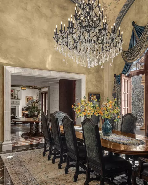 Dining - 1805 Pace Hvn, Franklin, TN 37069 photo 2 of 3