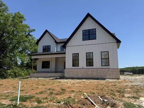 2716 Canton Dr, Murfreesboro, TN 37129