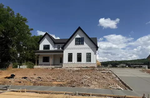 2716 Canton Dr, Murfreesboro, TN 37129