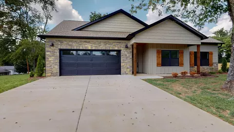 2901 Bobo Ave, Cleveland, TN 37312