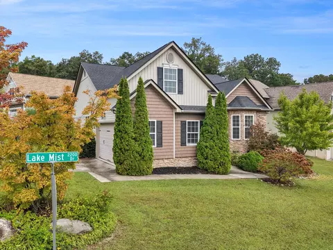 8614 Maple Valley Dr, Chattanooga, TN 37421