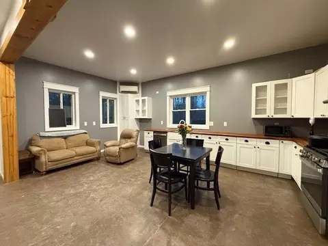 Kitchen - 607 Rocky Dr, Dickson, TN 37055 photo 2 of 2