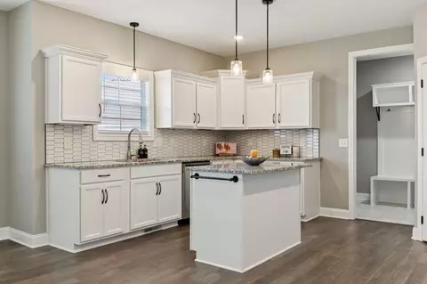 323 Bluebriar Trce, Clarksville, TN 37043