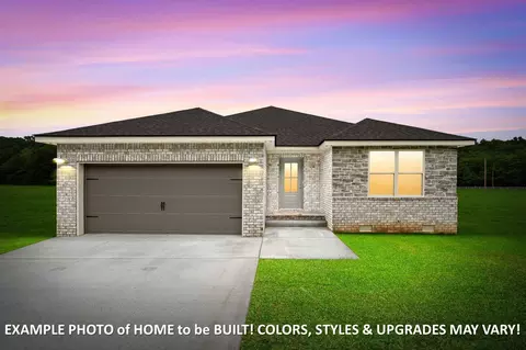 2 Trin Hill Dr, Dover, TN 37058