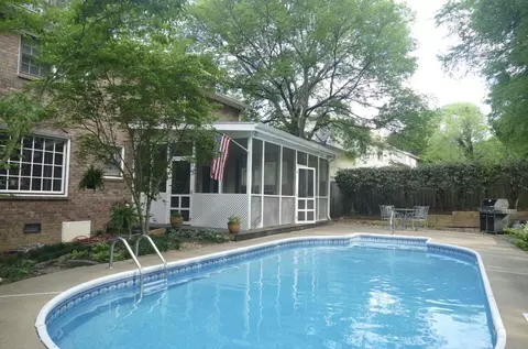 130 Ervin Dr, Hendersonville, TN 37075