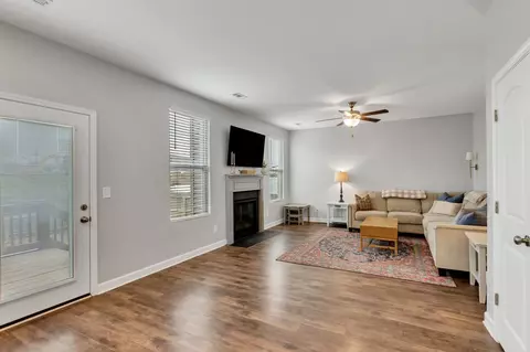 Living - 4209 Fieldcrest Dr, Murfreesboro, TN 37128 photo 1 of 1