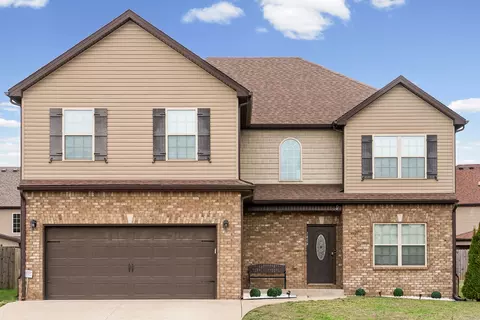 1404 Kingbird Dr, Clarksville, TN 37040