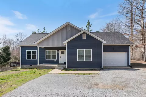 5702 Fox Haven Dr, Nunnelly, TN 37137