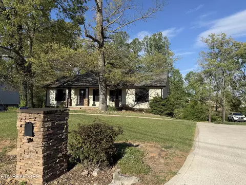 1206 Belmont Dr, Cookeville, TN 38506