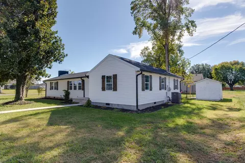 401 3rd Ave N, Decherd, TN 37324 photo 6