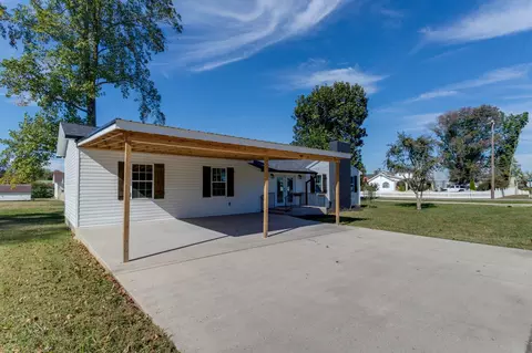 401 3rd Ave N, Decherd, TN 37324 photo 5