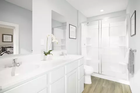 Bath - 4319 Robust Dr, Murfreesboro, TN 37130 photo 3 of 4