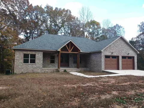 150 Hawthorne Ln, Savannah, TN 38372