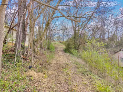 1 Kirby St, Mcminnville, TN 37110
