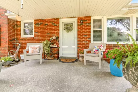 2015 Highway 70 W, Dickson, TN 37055