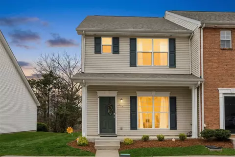 219 Northcrest Commons Cir, Nashville, TN 37211