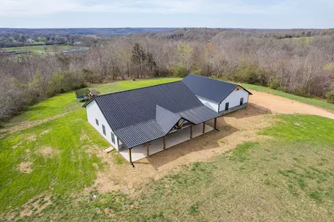 Exterior - 321 Old Sr 48, Centerville, TN 37033 photo 1 of 22