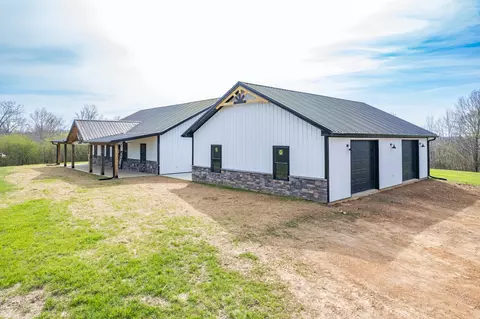 Exterior - 321 Old Sr 48, Centerville, TN 37033 photo 6 of 22