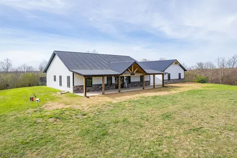 Exterior - 321 Old Sr 48, Centerville, TN 37033 photo 4 of 22