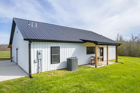Exterior - 321 Old Sr 48, Centerville, TN 37033 photo 11 of 22
