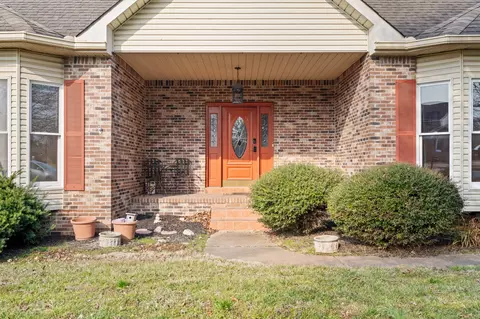 2238 Roanoke Rd, Clarksville, TN 37043