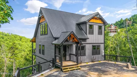 3414 Sugar Maple Loop Rd, Sevierville, TN 37862