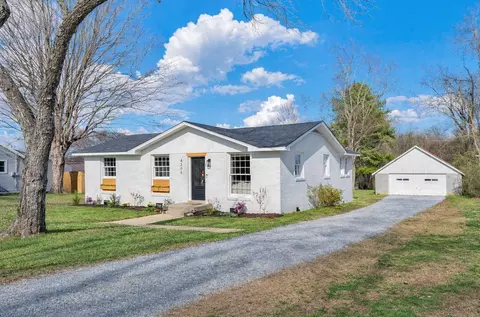 4306 Woods St, Old Hickory, TN 37138
