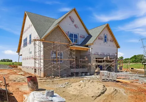 210 Low Plains Ln, Clarksville, TN 37043