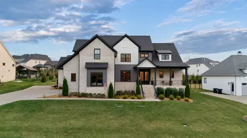 4668 Majestic Meadows Dr, Arrington, TN 37014