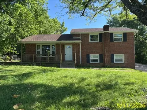 310 Rue Le Mans Dr, Clarksville, TN 37042