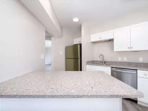 900 19th Ave S #901, Nashville, TN 37212