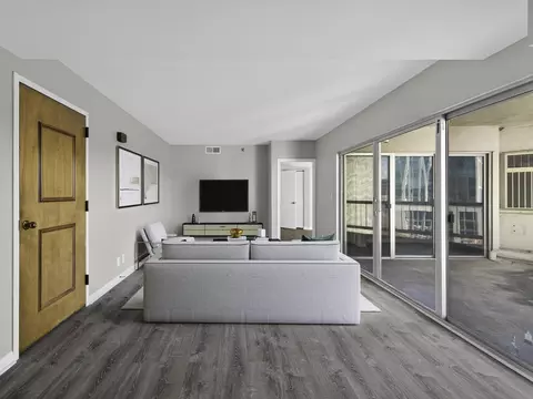 900 19th Ave S #901, Nashville, TN 37212