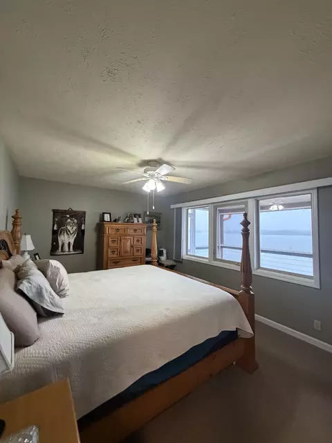 Bedroom - 322 Eagle Shore Dr, Dover, TN 37058 photo 1 of 4