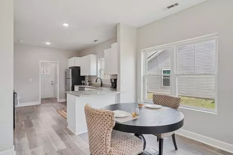 Dining - 152 Eno Rd, Dickson, TN 37055 photo 2 of 2