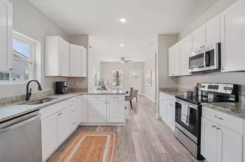 Kitchen - 152 Eno Rd, Dickson, TN 37055 photo 2 of 6