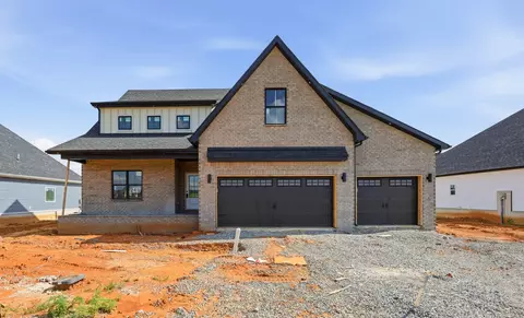 218 Low Plains Ln, Clarksville, TN 37043